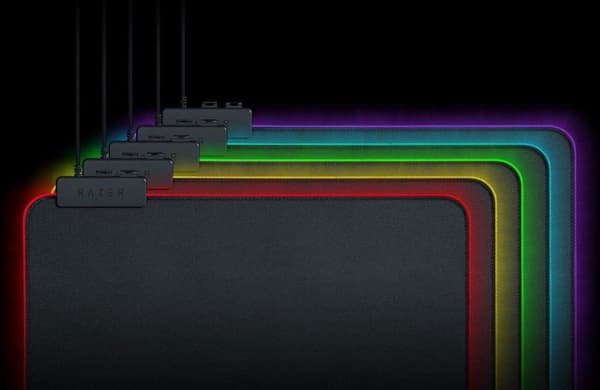 Razer Goliathus Chroma Extended Gaming Mouse Pad – Sort