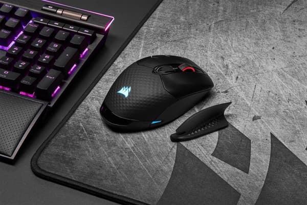 Corsair Dark Core RGB Pro SE - Langaton pelihiiri - 18000 DPI - Musta