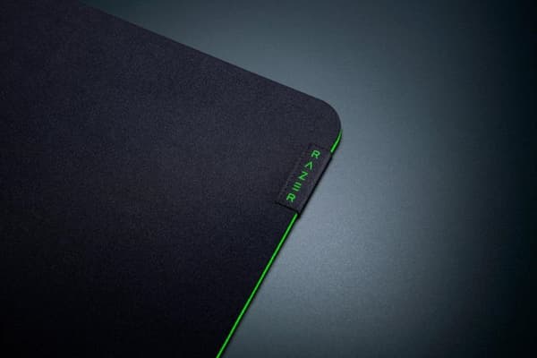 Razer Gigantus V2 L -hiirimatto - musta