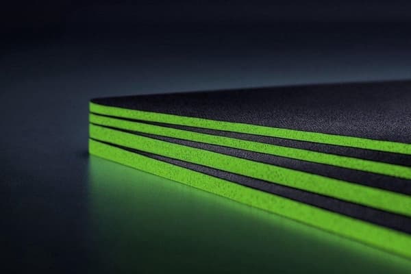 Razer Gigantus V2 L -hiirimatto - musta