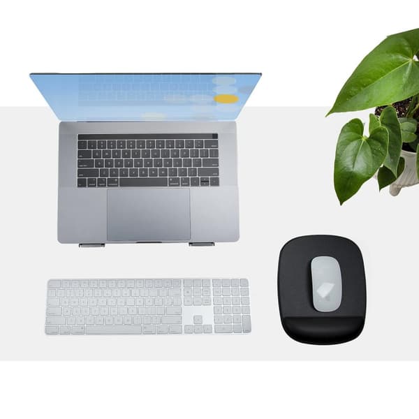 StarTech.com Mouse Pad with Hand rest, 6.7x7.1x 0.8" (17x18x2cm), Ergonomic Mouse Pad with Wrist Support, Desk Wrist Pad w/ Non-Slip PU Base, Cushione
