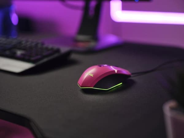 Trust Gaming GXT 109P Felox - Hiiri - valaistu peli - 6 painiketta - langallinen - USB - tehokas pinkki (25068)