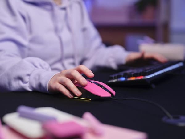 Trust Gaming GXT 109P Felox - Hiiri - valaistu peli - 6 painiketta - langallinen - USB - tehokas pinkki (25068)