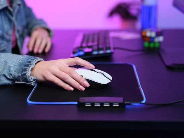 Trust GXT 923W Ybar - mus - spel - högerhänt - 6 knappar - trådlös - 2,4 GHz - trådlös mottagare (USB) - vit