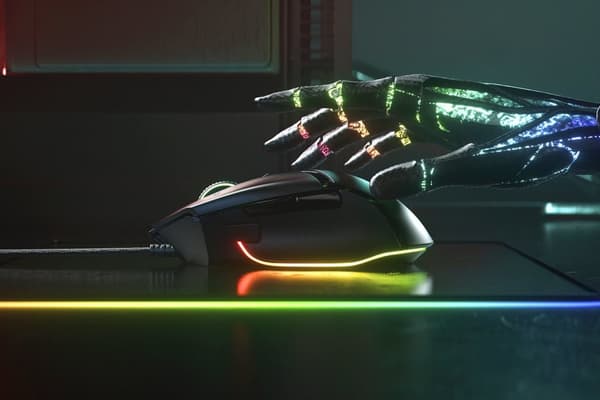 Razer Basilisk V3 hiiri Oikea USB Type-A Optinen 26000 DPI