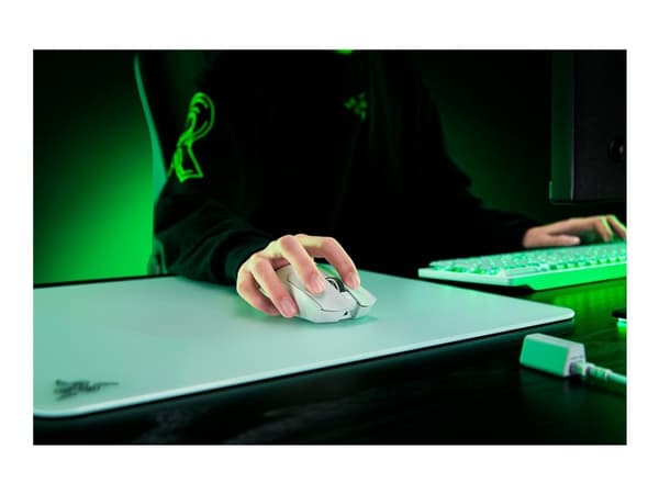 Razer Viper V3 Pro - Mus - högerhänt - optisk - 6 knappar - kabelansluten, trådlös - USB - vit