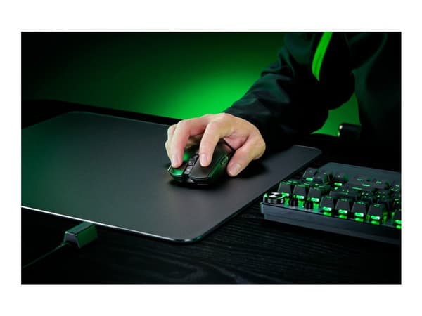 Razer Viper V3 Pro - Mus - högerhänt - optisk - 6 knappar - kabelansluten, trådlös - USB - svart