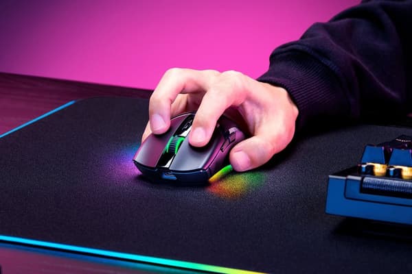 Razer Cobra Pro ratón Derecho RF Wireless + Bluetooth + USB Type-C Óptico 30000 DPI
