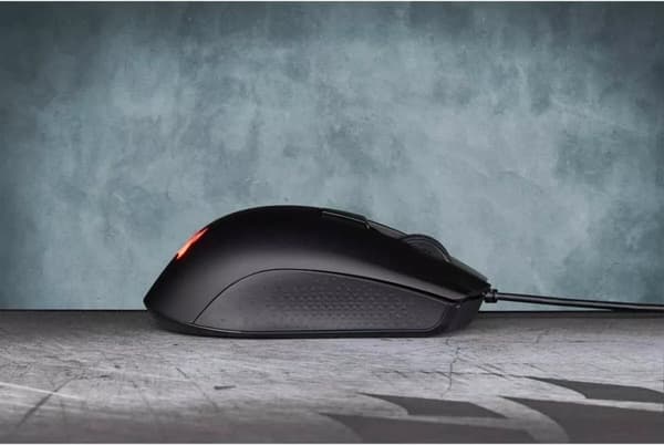 CORSAIR HARPOON PRO RGB Langallinen kevyt FPS / MOBA-pelihiiri - 12,000 DPI