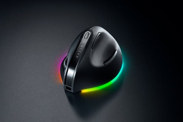 Razer Pro Click V2 Vertical Edition Black - ergonominen langaton pystyhiiri (RZ01-05250100-R3G1) musta