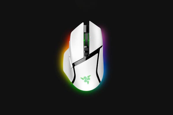 Razer Basilisk V3 pro - mus - ergonomisk - högerhänt - optisk - 11 knappar - trådlös, trådbunden - Bluetooth, 2,4 GHz - trådlös mottagare (USB) - vit