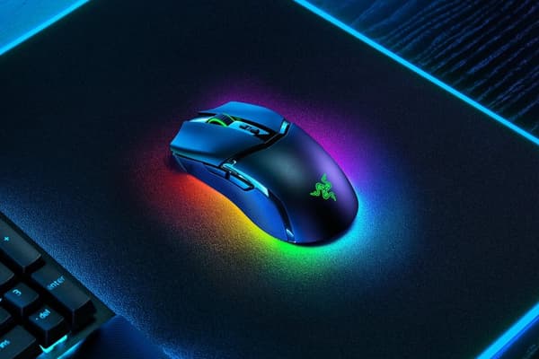 Razer Cobra Pro -pelihiiri, oikeakätinen, langaton, RF-liitäntä, Bluetooth-liitäntä, optinen, 30000 DPI