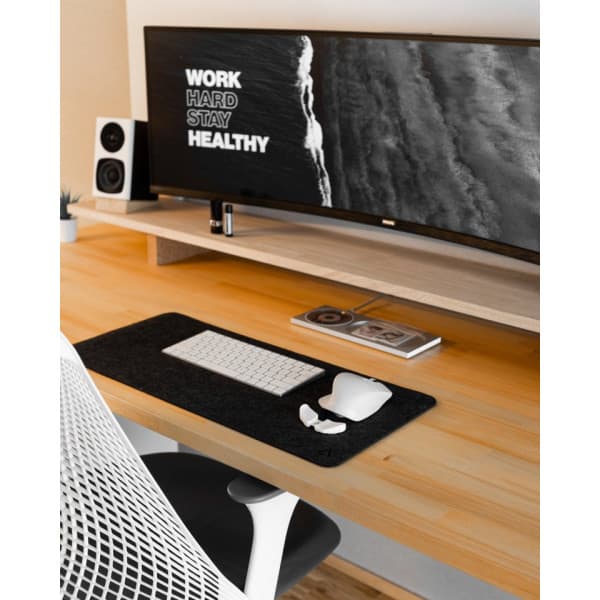 Deltahub Minimalistic Desk Pad -hiirimatto, 28 x 63 cm, tummanharmaa