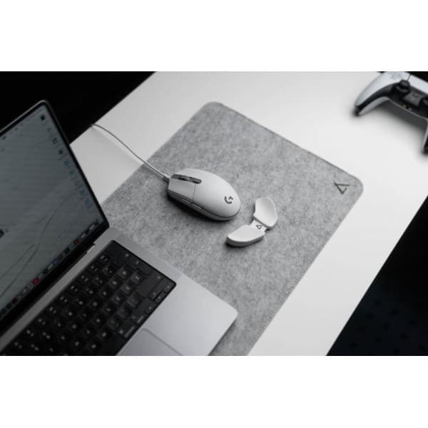 Deltahub Minimalistic Desk Pad -hiirimatto, 30 x 90 cm, vaaleanharmaa