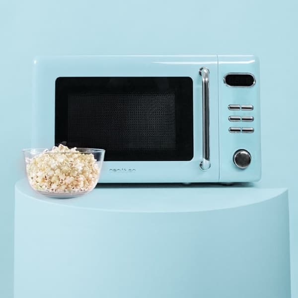 Cecotec ProClean 5110 Retro Blue 20-litre manual microwave with 700 W and grill.