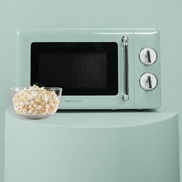 Cecotec ProClean 3110 Retro Green 20-litre manual microwave with 700 W and grill.