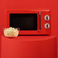 Miniatyrbild 4 av 5: Cecotec ProClean 3010 Retro Red 20-litre manual microwave with 700 W.
