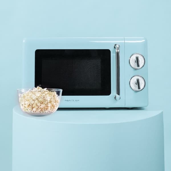 Cecotec ProClean 3110 Retro Blue 20-litre manual microwave with 700 W and grill.