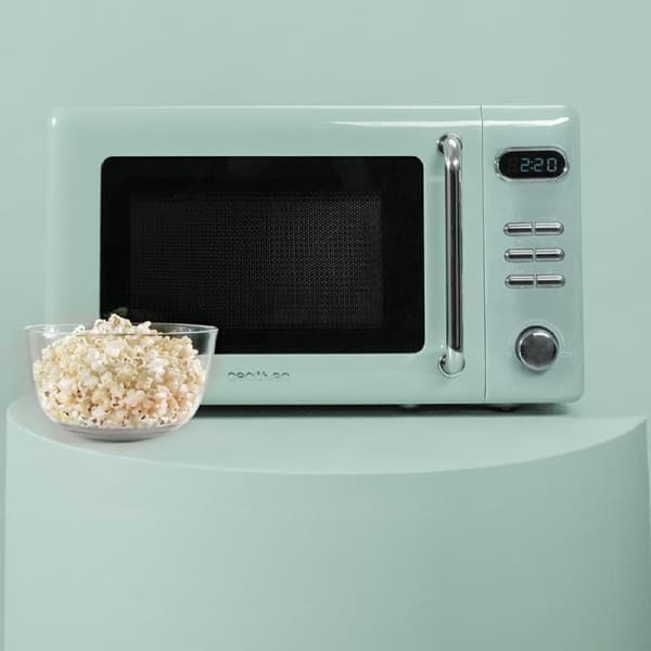 Cecotec ProClean 5110 Retro Green 20-litre manual microwave with 700 W and grill.