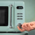 Miniatyrbild 2 av 5: Cecotec ProClean 5110 Retro Green 20-litre manual microwave with 700 W and grill.