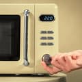 Miniatyrbild 2 av 5: Cecotec ProClean 5110 Retro Yellow 20-litre manual microwave with 700 W and grill.