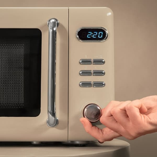 Cecotec ProClean 5110 Retro Beige 20-litre manual microwave with 700 W and grill.