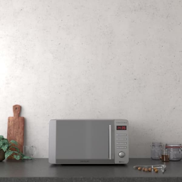 Cecotec 20-litre capacity microwave, Ready2Clean coating and 3DWave technology.
