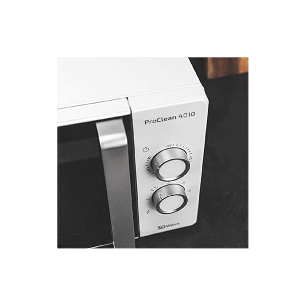 Cecotec 23-litre capacity microwave, Ready2Clean coating and 3DWave technology.