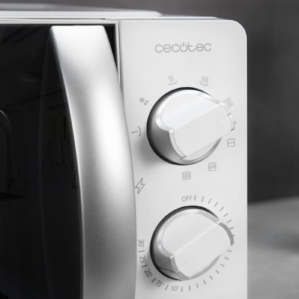 Cecotec 20-litre capacity microwave oven with grill function, 6 power levels, timer, and rotary control knob.