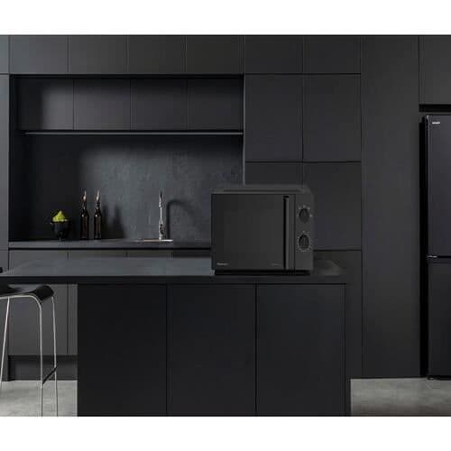Mikrovågsugn - HISENSE - H20MOBP1HI - 20 liter - 900 watt - Svart