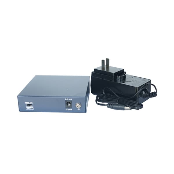 PoE-kytkin, 4 kanavaa, hallitsematon,4-Port PoE
