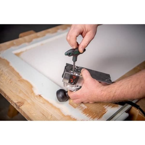 Träfräs - METABO - LF 850 S - 4 vändbara hårdmetallblad - Sugkoppling