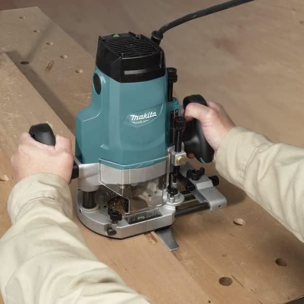 Makita Fräs 1650 W 12 mm SAR - Produkt av högsta kvalitet - Lätt att använda - Hållbart material - Slitstarkt