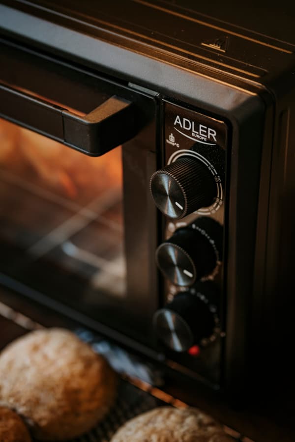 Adler AD 6023 Miniovn 26L, sort