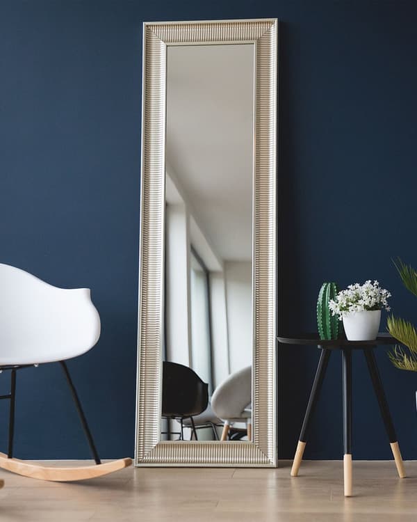 Hängande Väggspegel Guld 51 x 141 cm Syntetisk Ram Modern Glam Stil Vardagsrum Sovrum