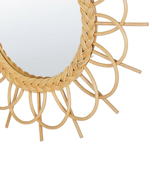 Stilfuldt rattan vægspejl ø 60 cm naturmaterialer