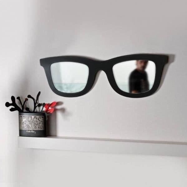 Spegelglasögon och eller vita solglasögon fotoram