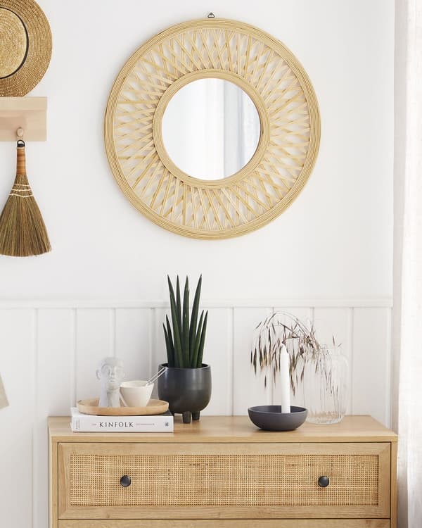 Veggspeil Lys Tre Bambus Rund 60 cm Håndlaget Ramme Hvit Geometrisk Diamantmønster Boho Rustikk