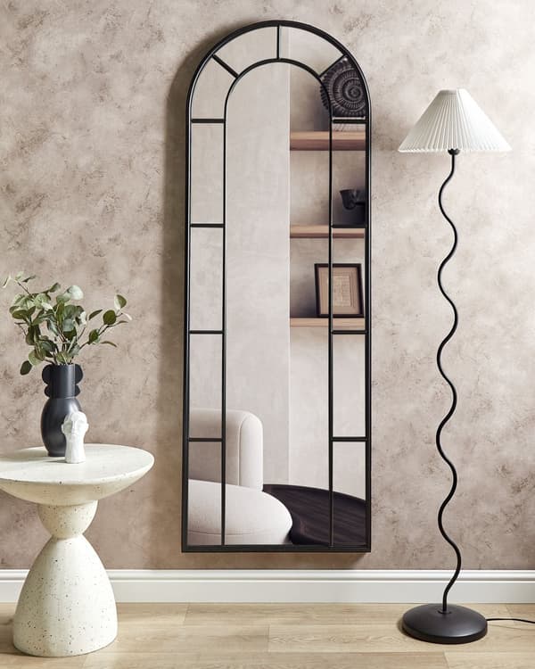 Vægspejl Sort Metal 60 x 170 cm Dekorativ Spejl til Væg New Yorker Design Entrespejl Buet Design Dekoration