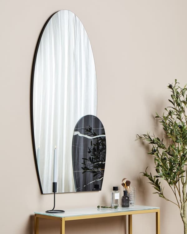 Väggspegel Svart 58 x 120 cm Marmoreffekt Väggmonterad dekorativ spegel Modern stil Hängande dekor