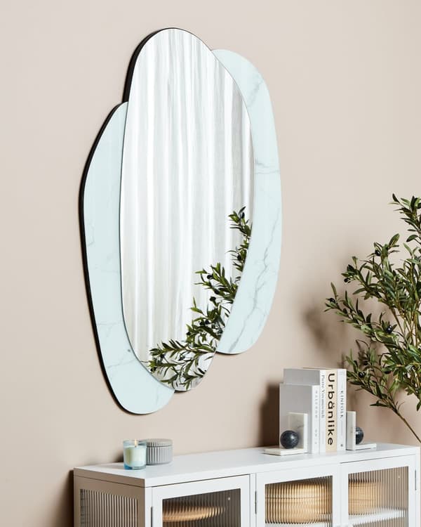Veggspeil Hvit 80 x 117 cm Oval form Marmoreffekt Moderne design Dekorativt Veggdekor Speil