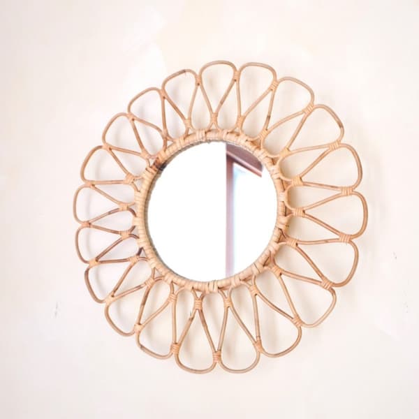 Rootz Lille rattan spejl 38 cm Håndlavet Boho vægspejl DANAU vægdekoration Rundt spejl dekorativt spejl