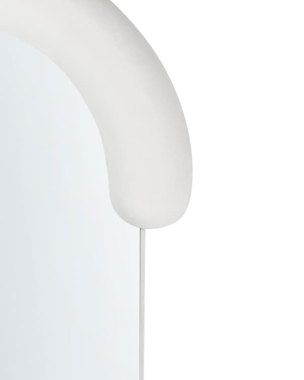 Vægspejl Hvid MDF-ramme Glas 54 x 158 cm Uregelmæssig form Dekorativt vægmonteret accentstykke Moderne stil