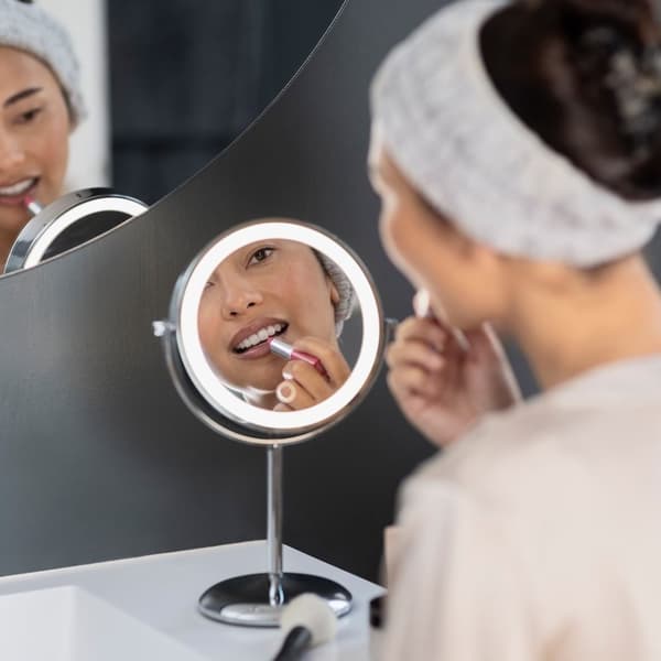 Medisana 2in1 seisova kosmeettinen peili CM 844