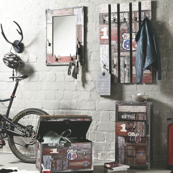 Texttryckt väggspegel i trä + 4 metallkrokar L55xH75cm WHITSTABLE - Route 66