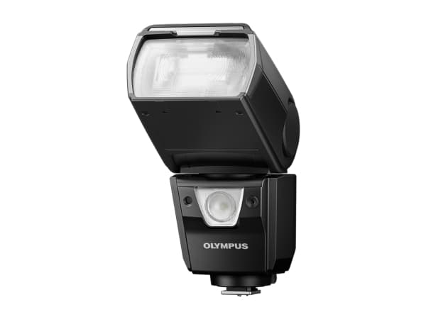Olympus FL-900R salamakameralaite