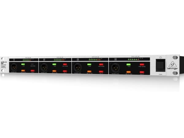 Behringer DI4000, 3000 W
