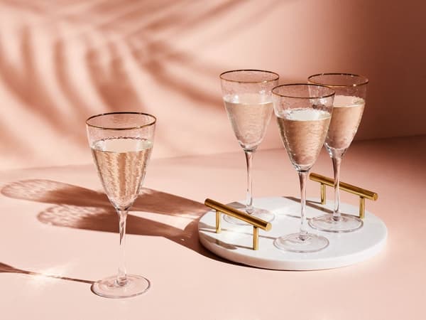 Vinglas klart glas 4 stk sæt guld rød 38 cl mundblæst retro moderne stil stue køkkenbord