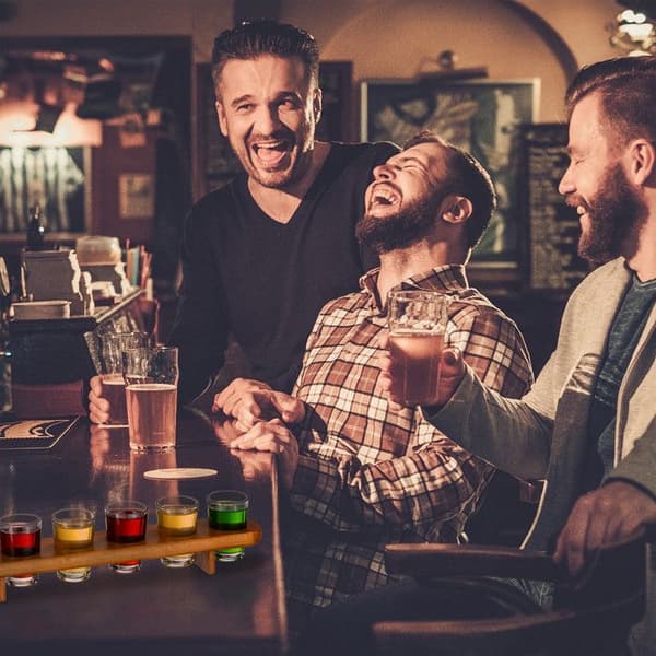 Relaxdays Shotbräda i trä, 6 glas, praktisk platta, en halv meter, fantastisk presentidé, fat, brun