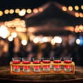 Miniatyrbild 2 av 6: Relaxdays Shotbricka, set med 6 glas, 4 cl, böjd stöd, presentidé, bambu, natur